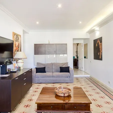 Apartamento A 1br Stylish, Fully Equipped In The Capital By 360 Estates *