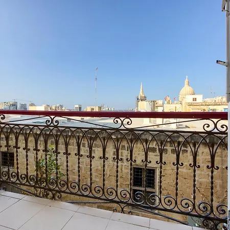 A 1br Stylish, Fully Equipped In The Capital By 360 Estates La Valletta
